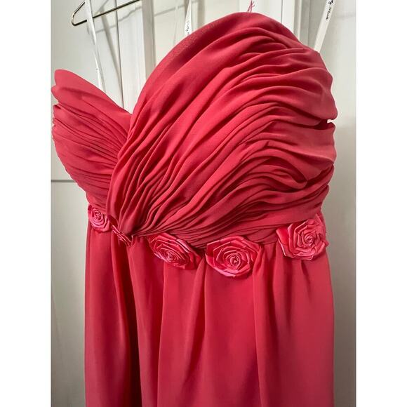 PRETTY MAIDS BRIDESMAID DRESS SLEEVELESS ROSETTE PRINCESS HEM  WOMENS SIZE 10 - Picture 2 of 12
